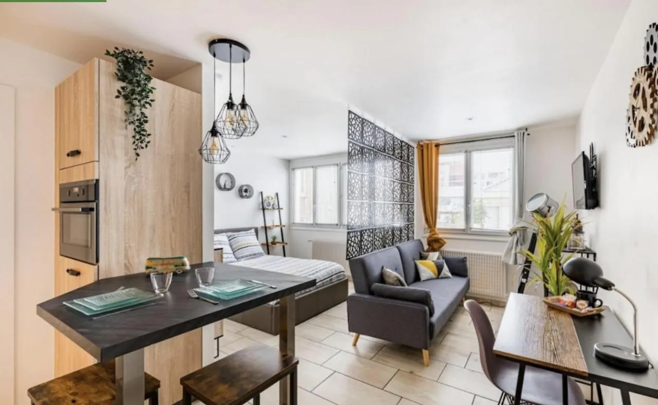 Bellevue confort + Saint-Etienne  Appartement
